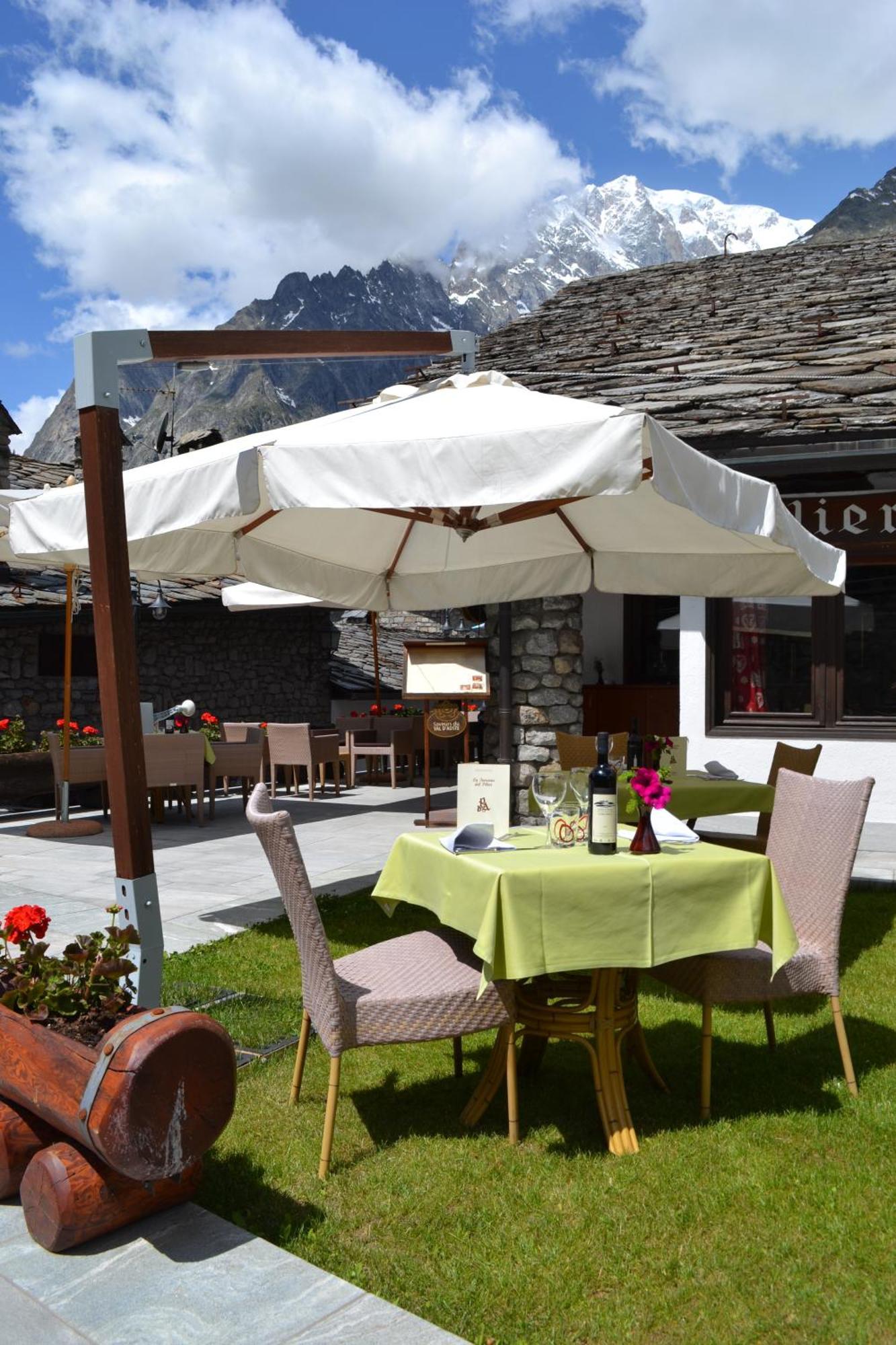 Hotel Pilier D'Angle & Wellness Courmayeur Eksteriør bilde