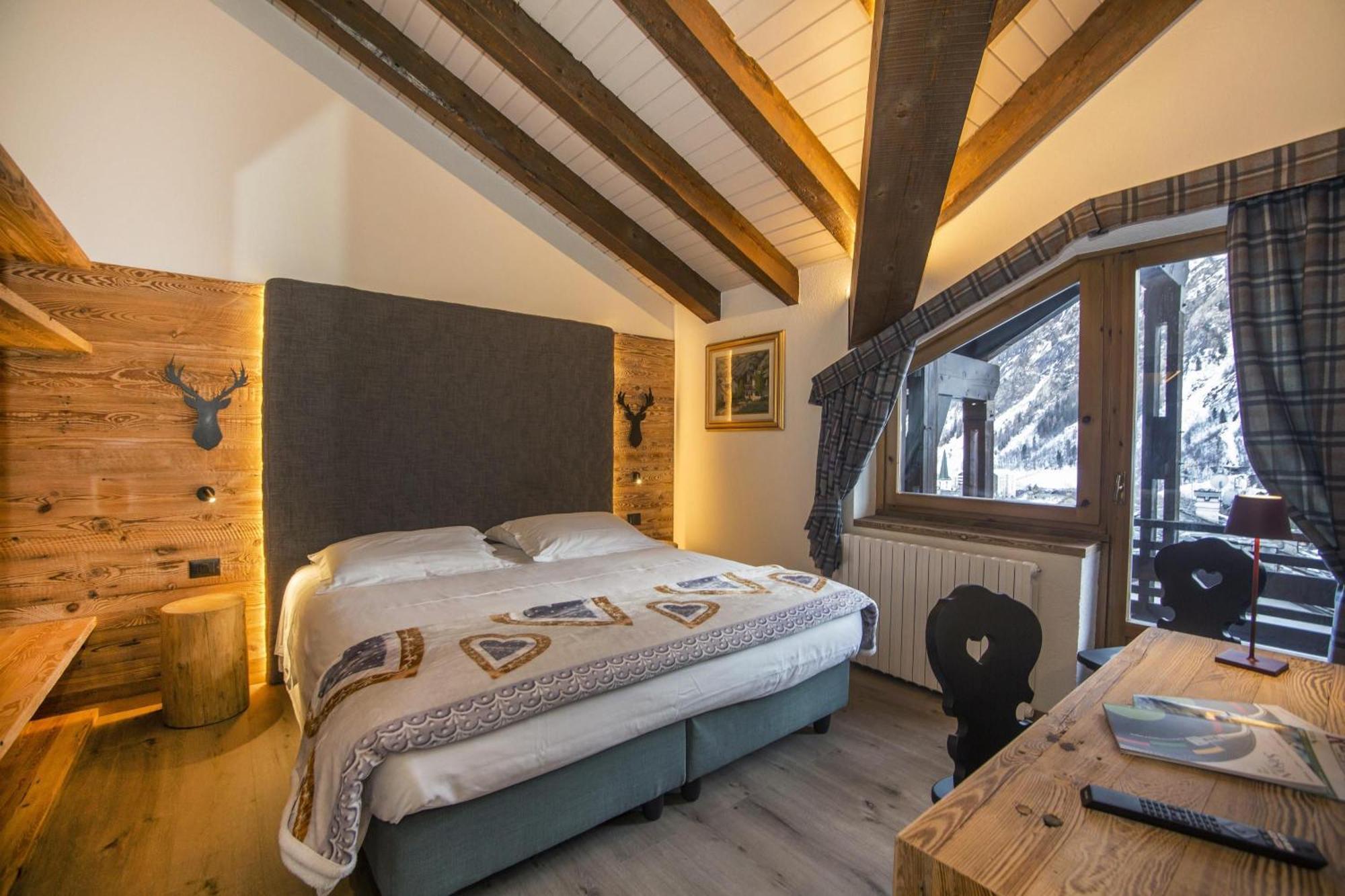 Hotel Pilier D'Angle & Wellness Courmayeur Eksteriør bilde