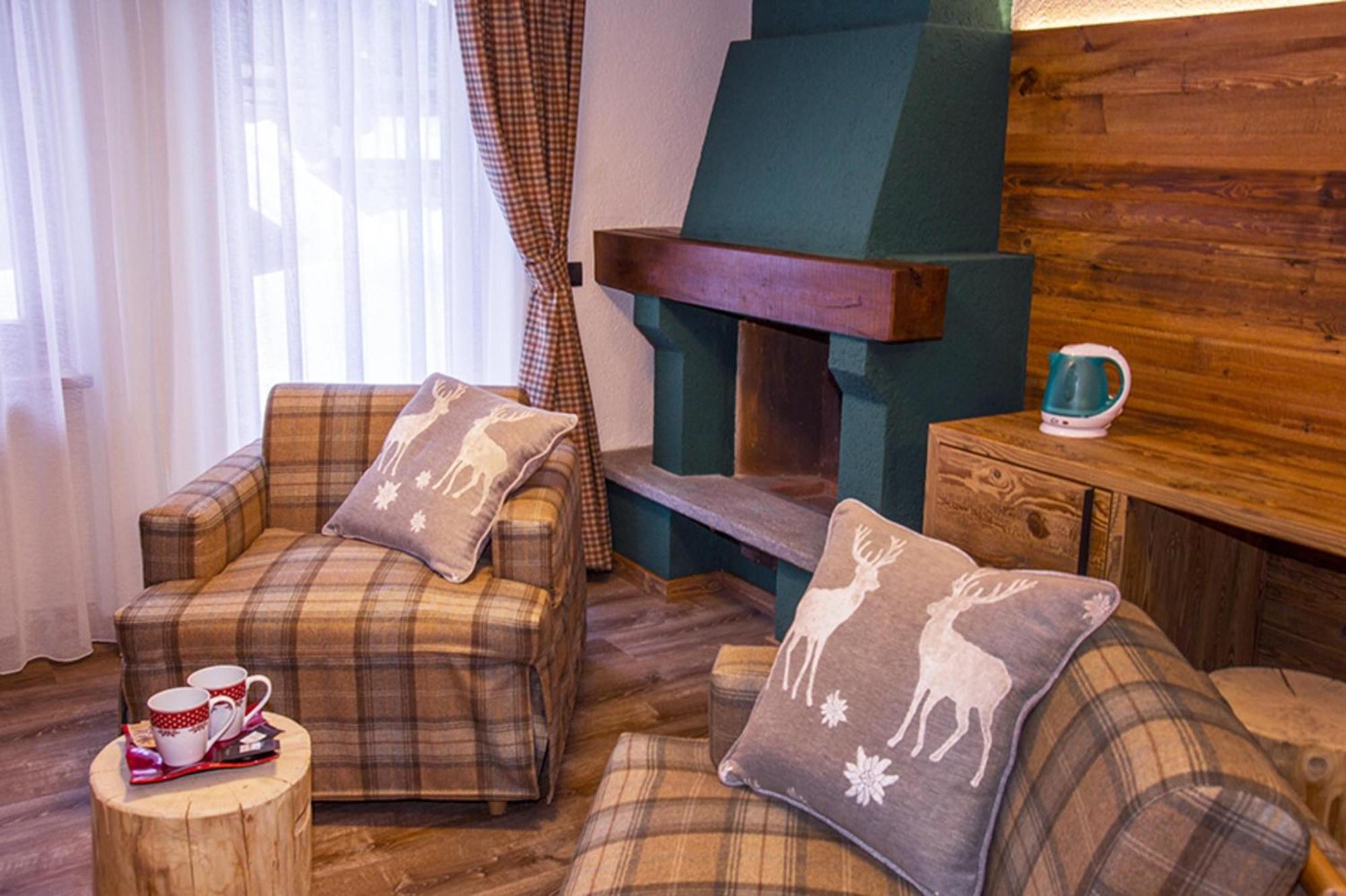 Hotel Pilier D'Angle & Wellness Courmayeur Eksteriør bilde