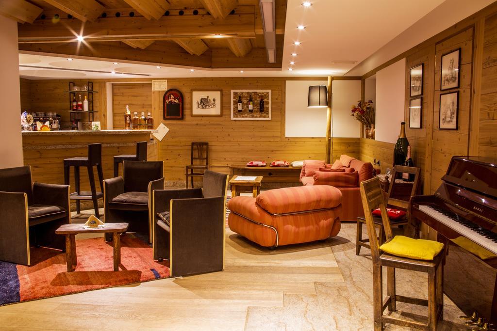 Hotel Pilier D'Angle & Wellness Courmayeur Eksteriør bilde
